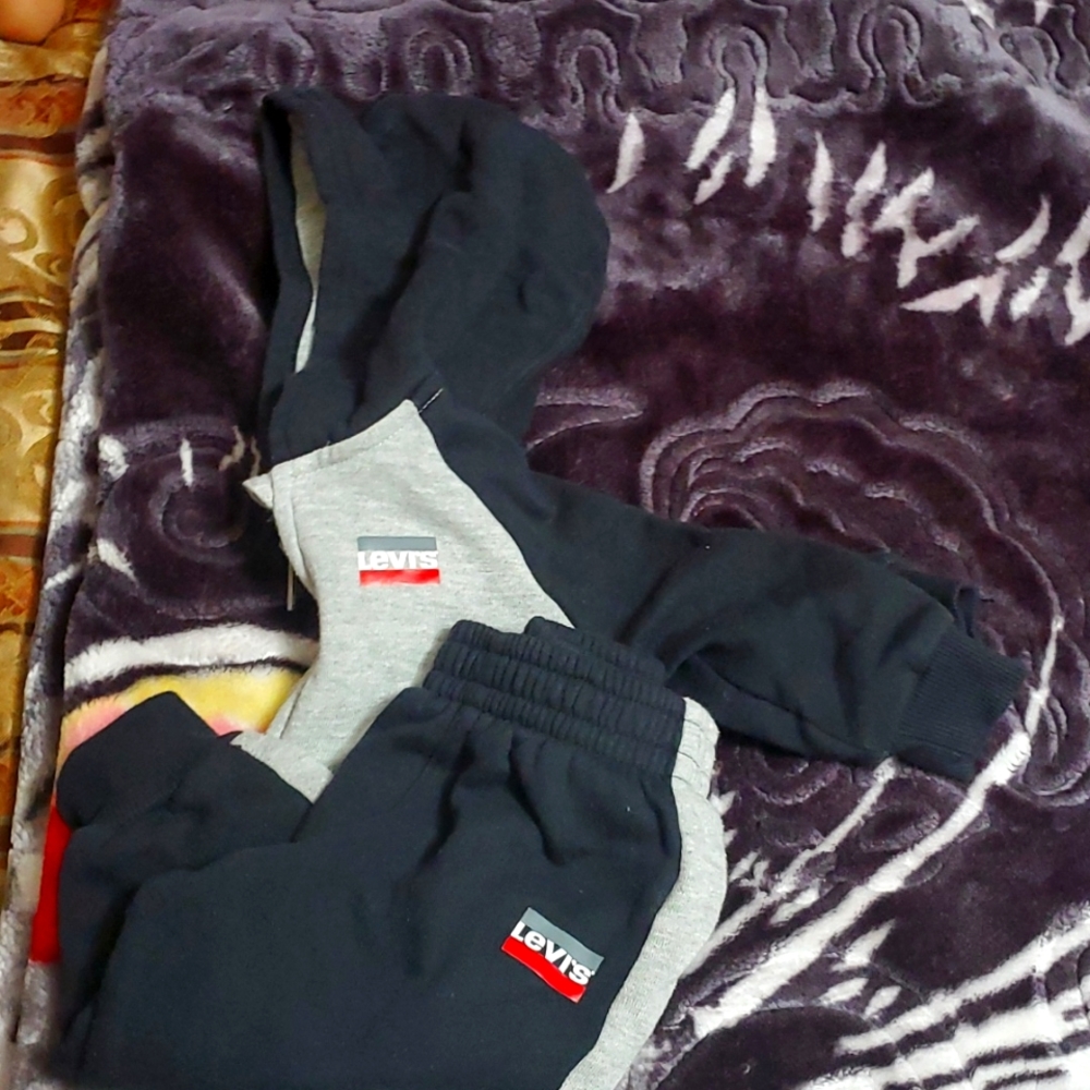 12 month Levi's outfit